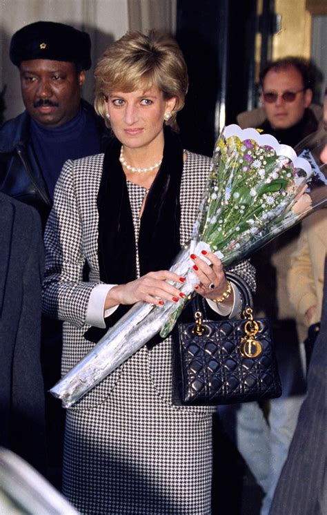 chouchou dior bag|dior bag princess diana.